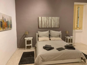 4 bedroom apartment in Sliema near the sea